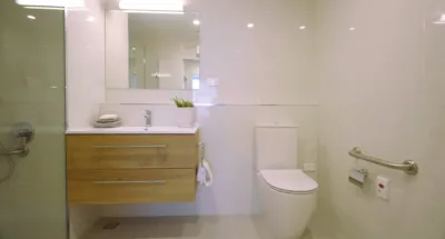 3 Bed 43 Bathroom 2